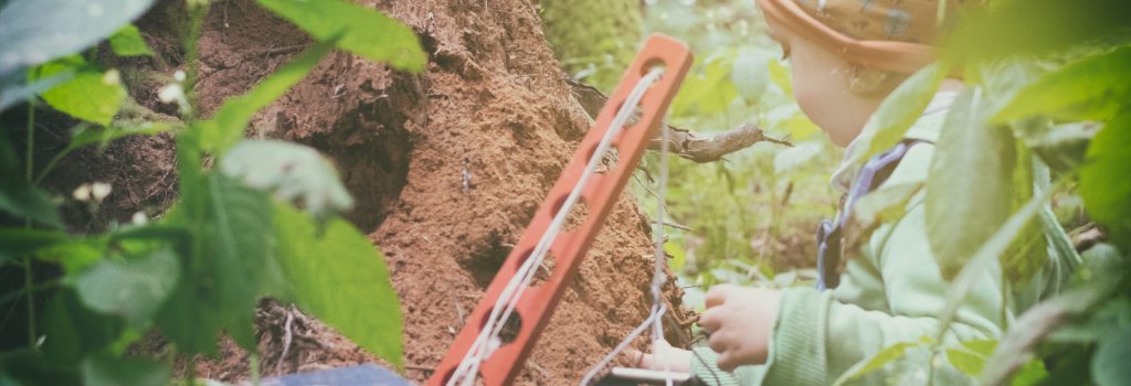 wild & draußen - spielen im Wald